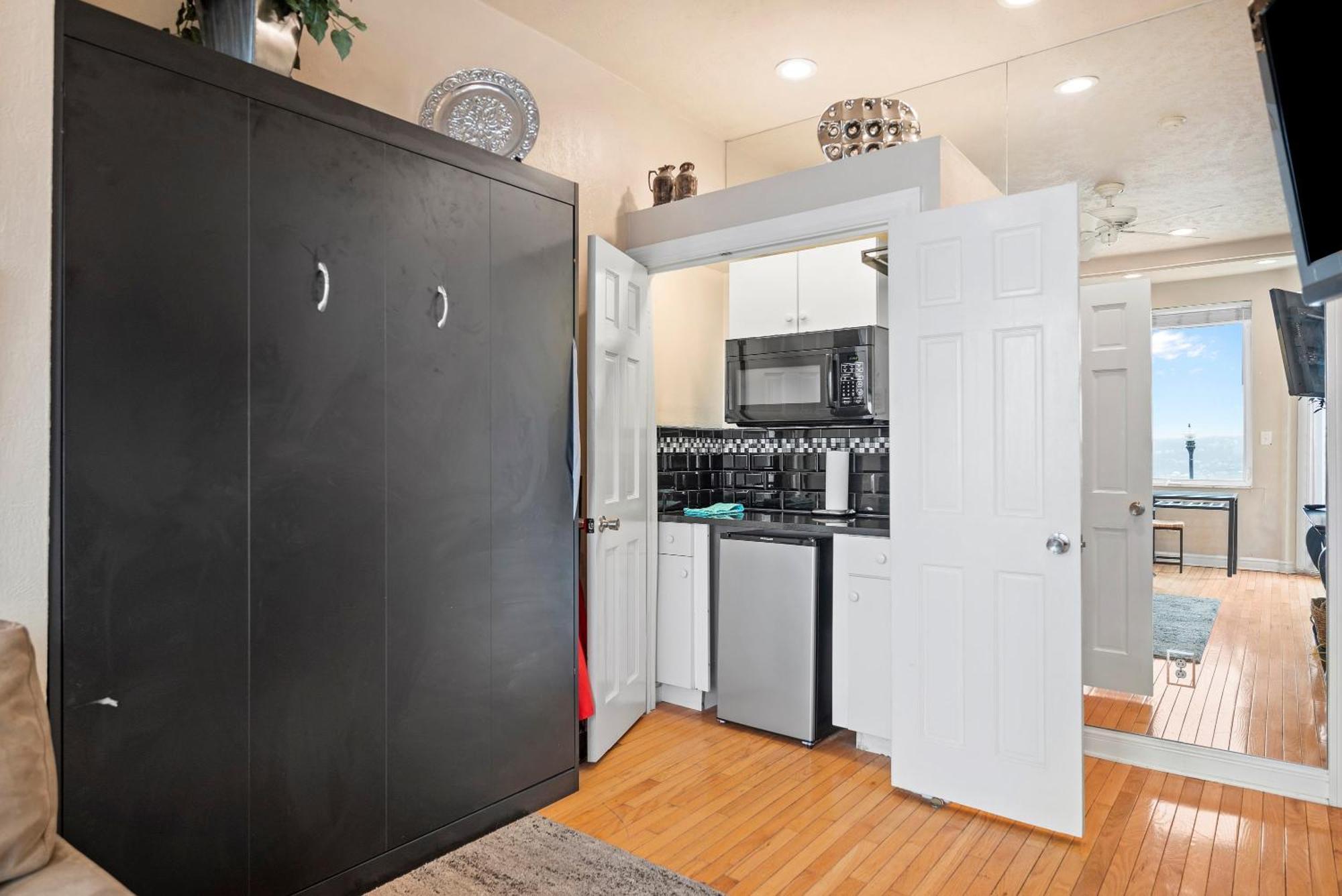 Charming Studio-Panoramic View-Your Pittsburgh Sanctuary Apartment Luaran gambar